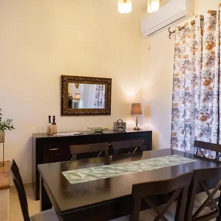 ελια House Gatzea *