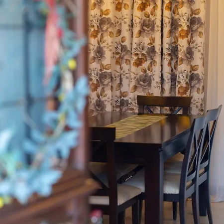 ελια House Gatzea